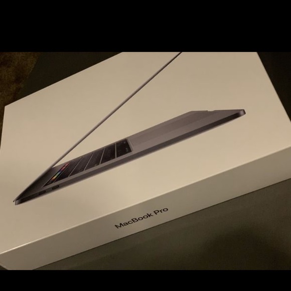 MacBook Pro - Picture 1 of 1